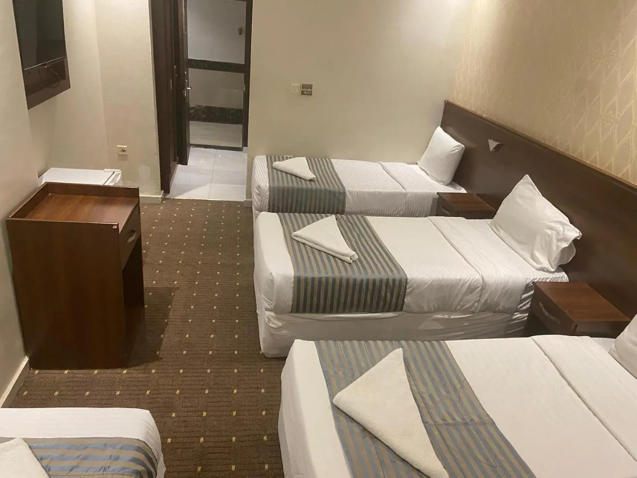 Hotel Akaber Alhyat Eltayser مكة